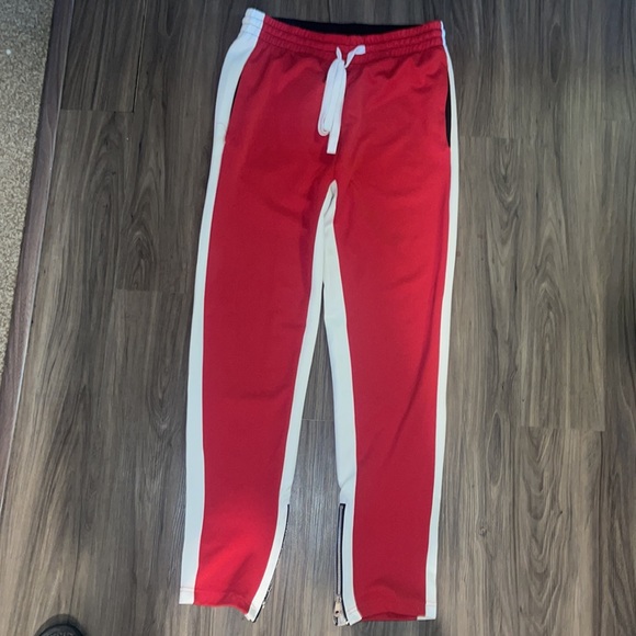 Tracksuit - Picture 3 of 4
